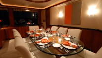 Motor yacht Dona Lola -  Dining Area
